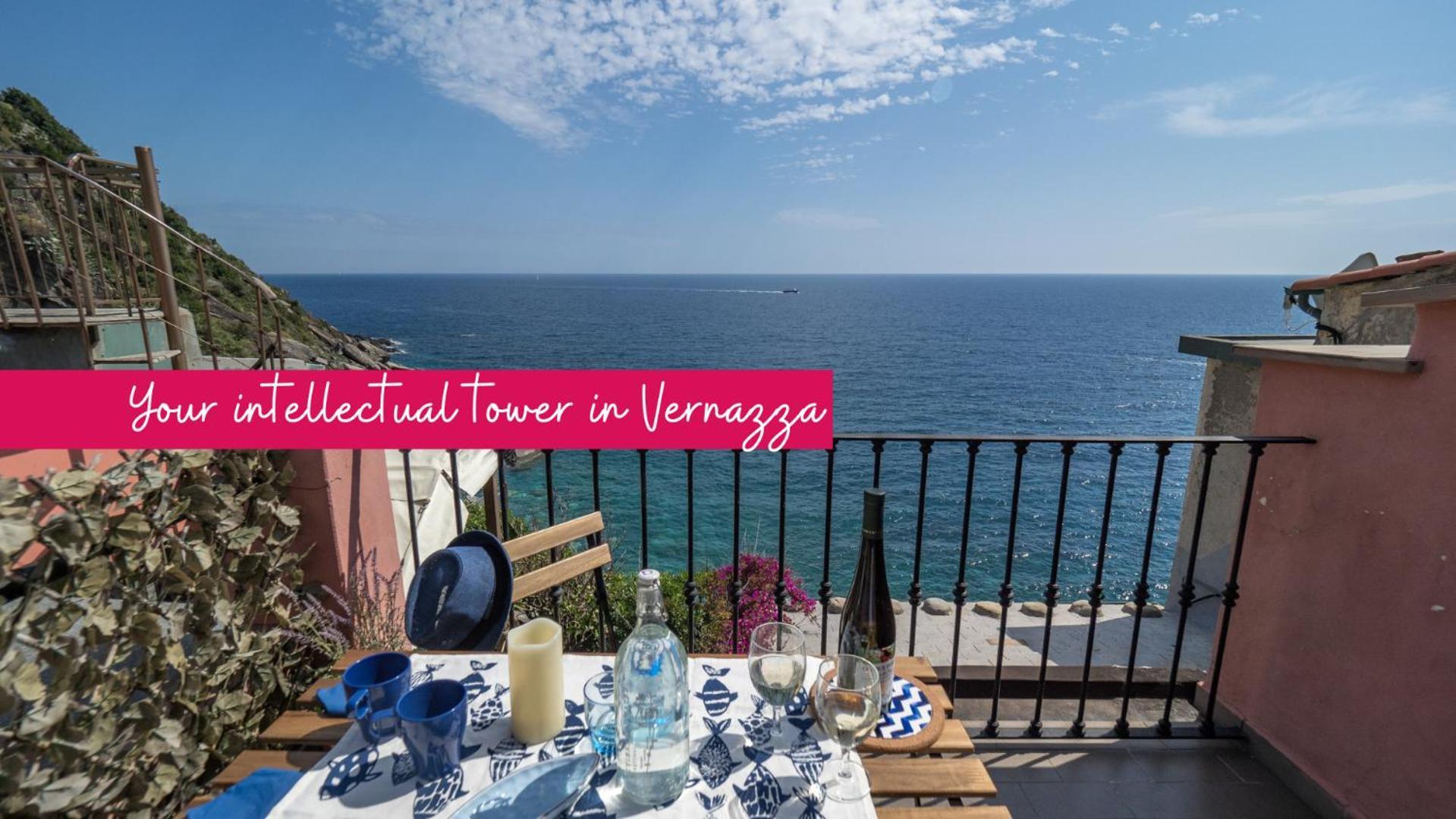 Refilea Sea View Tower Villa Vernazza Exterior photo